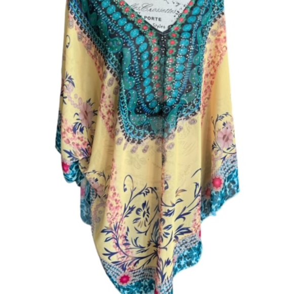 Ace Fashion Tunic - Picture 6 of 6